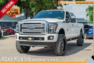 2015 Ford F-350 Super Duty Platinum Crew Cab 4X4 / Diesel / Luxury / Loaded