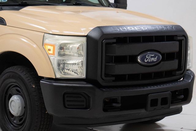 2015 Ford F-350 Super Duty XL 4x2 4dr SuperCab 6.8 ft. SB SRW Pickup | Houston, TX | Houston Auto Credit 2015 Ford F-350 Super Duty XL 4x2 4dr SuperCab 6.8 ft. SB SRW Pickup | Houston, TX | Houston Auto Credit