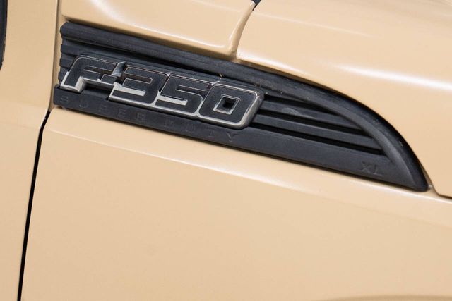 2015 Ford F-350 Super Duty XL 4x2 4dr SuperCab 6.8 ft. SB SRW Pickup | Houston, TX | Houston Auto Credit