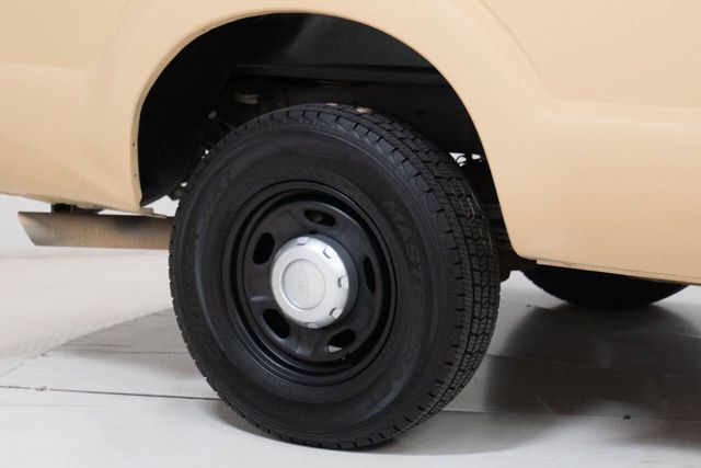 2015 Ford F-350 Super Duty XL 4x2 4dr SuperCab 6.8 ft. SB SRW Pickup | Houston, TX | Houston Auto Credit 2015 Ford F-350 Super Duty XL 4x2 4dr SuperCab 6.8 ft. SB SRW Pickup | Houston, TX | Houston Auto Credit