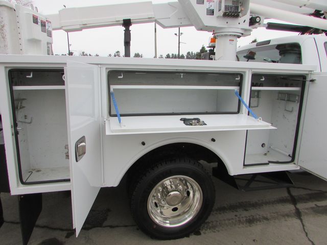 2015 F-550 4x4 Reg Cab Utility 42' Height Bucket | St Cloud MN | NorthStar Truck Sales 2015 F-550 4x4 Reg Cab Utility 42' Height Bucket | St Cloud MN | NorthStar Truck Sales