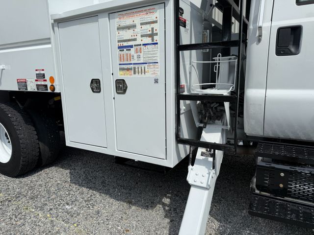 2015 Ford F-750 Super Duty Altec LRV756 Boom | Irving, TX | Pinnacle Trucks 2015 Ford F-750 Super Duty Altec LRV756 Boom | Irving, TX | Pinnacle Trucks