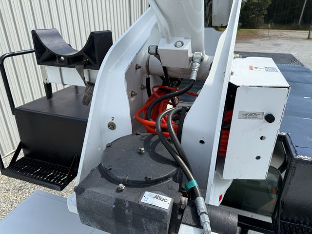 2015 Ford F-750 Super Duty Altec LRV756 Boom | Irving, TX | Pinnacle Trucks 2015 Ford F-750 Super Duty Altec LRV756 Boom | Irving, TX | Pinnacle Trucks