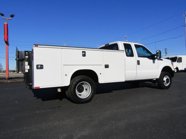 2015 Ford F350 Extended Cab 4x4 with 9' Knapheide Utility Bed 2015 Ford F350 Extended Cab 4x4 with 9' Knapheide Utility Bed