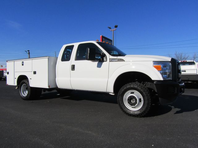 2015 Ford F350 Extended Cab 4x4 with 9' Knapheide Utility Bed 2015 Ford F350 Extended Cab 4x4 with 9' Knapheide Utility Bed
