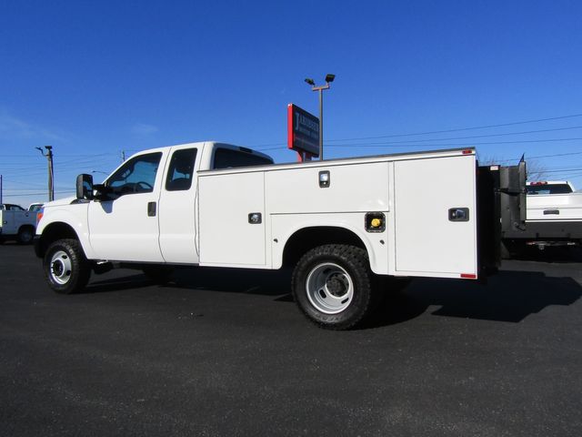 2015 Ford F350 Extended Cab 4x4 with 9' Knapheide Utility Bed 2015 Ford F350 Extended Cab 4x4 with 9' Knapheide Utility Bed