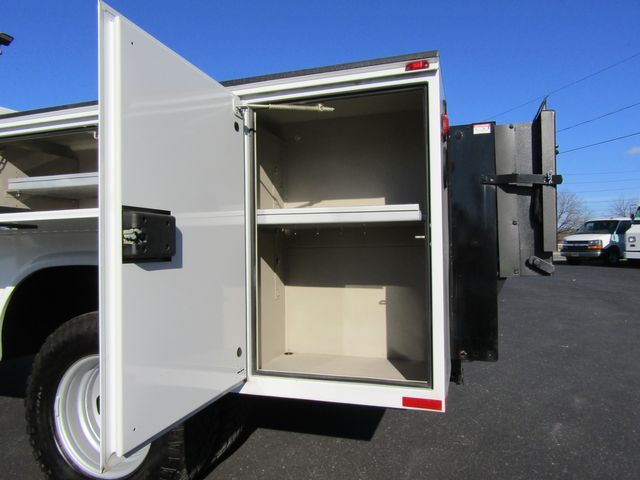 2015 Ford F350 Extended Cab 4x4 with 9' Knapheide Utility Bed 2015 Ford F350 Extended Cab 4x4 with 9' Knapheide Utility Bed