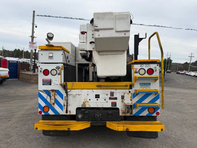 2015 Ford F550 Altec 45'