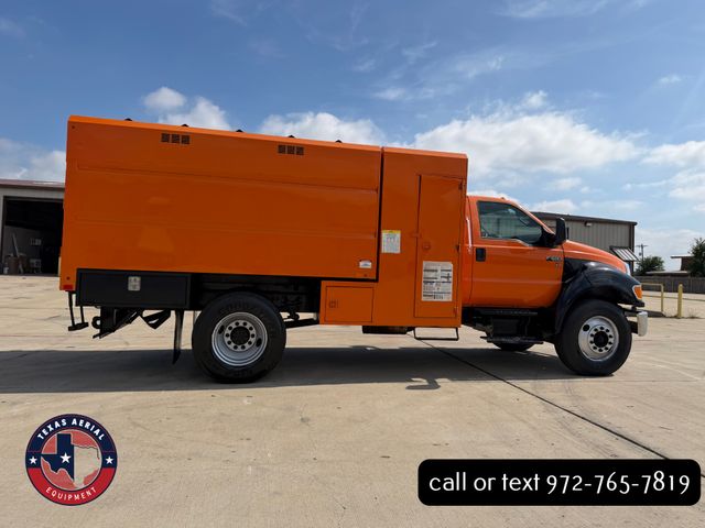 2015 Ford F650 Chipper Truck