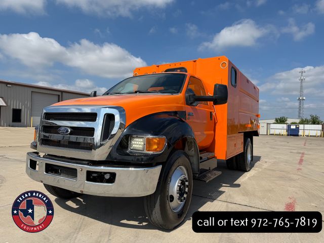 2015 Ford F650 Chipper Truck