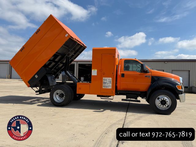 2015 Ford F650 Chipper Truck