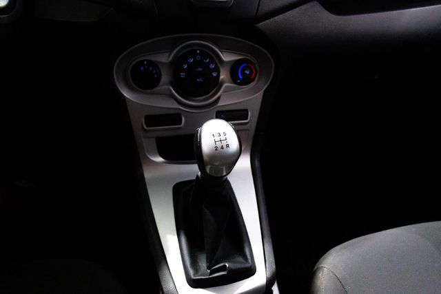 2015 Ford Fiesta Manual SE