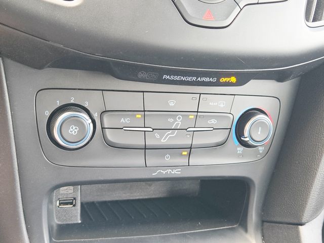 2015 Ford Focus SE | Ellisville, MO | AutoPort 2015 Ford Focus SE | Ellisville, MO | AutoPort