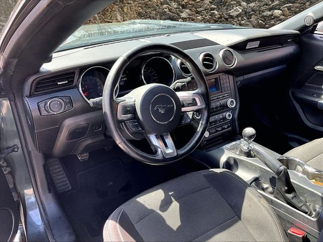 2015 Ford Mustang V6