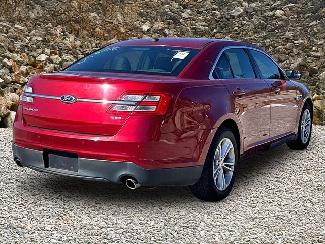2015 Ford Taurus SEL
