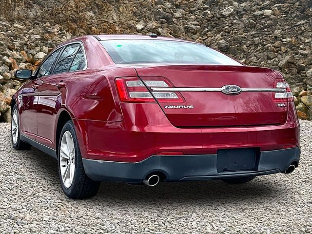 2015 Ford Taurus SEL
