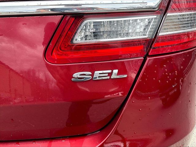 2015 Ford Taurus SEL