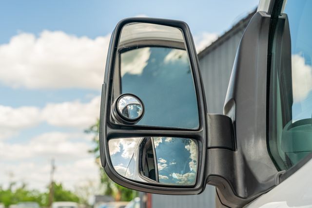 2015 Ford Transit 250 130WB LOW ROOF / 3.7L V6 / 60/40 SIDE DOOR | Austin, TX | Rocky Mountain Truck Stop Austin