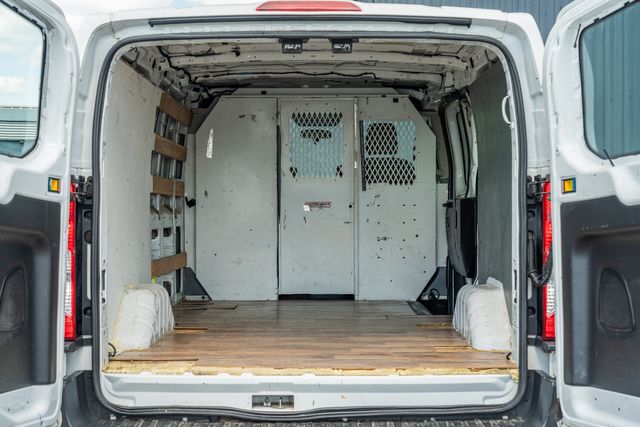 2015 Ford Transit 250 130WB LOW ROOF / 3.7L V6 / 60/40 SIDE DOOR | Austin, TX | Rocky Mountain Truck Stop Austin 2015 Ford Transit 250 130WB LOW ROOF / 3.7L V6 / 60/40 SIDE DOOR | Austin, TX | Rocky Mountain Truck Stop Austin