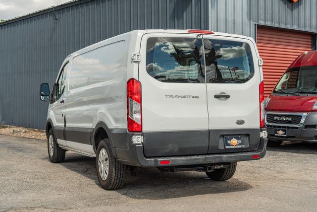 2015 Ford Transit 250 130WB LOW ROOF / 3.7L V6 / 60/40 SIDE DOOR | Austin, TX | Rocky Mountain Truck Stop Austin