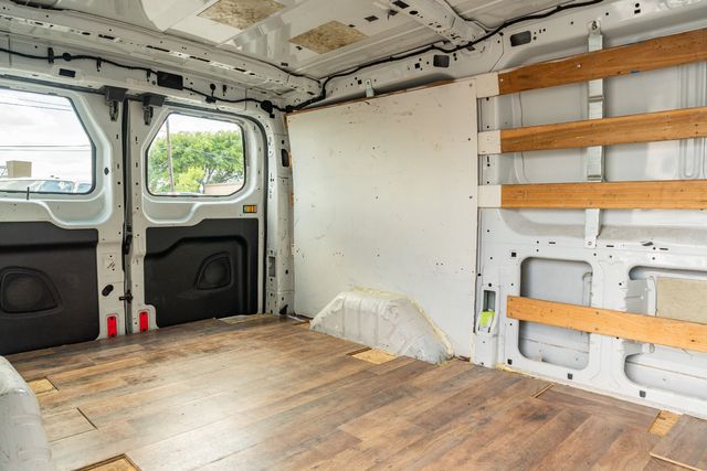 2015 Ford Transit 250 130WB LOW ROOF / 3.7L V6 / 60/40 SIDE DOOR | Austin, TX | Rocky Mountain Truck Stop Austin