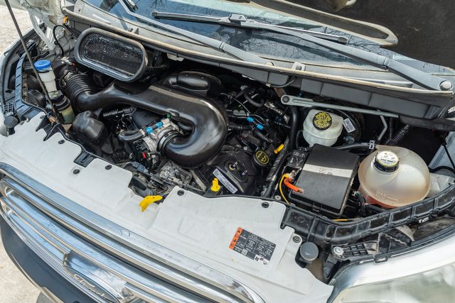 2015 Ford Transit 350 XLT / 15 PASSENGER / 3.7L V6 / TEXAS OWNED | Dallas, TX | Rocky Mountain Truck Stop Dallas