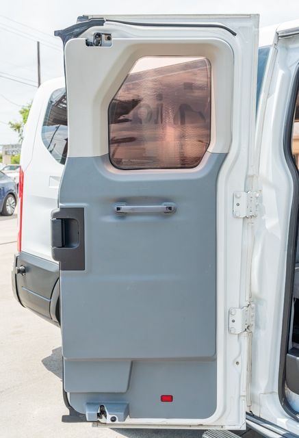 2015 Ford Transit 350 XLT / 15 PASSENGER / 3.7L V6 / TEXAS OWNED | Dallas, TX | Rocky Mountain Truck Stop Dallas 2015 Ford Transit 350 XLT / 15 PASSENGER / 3.7L V6 / TEXAS OWNED | Dallas, TX | Rocky Mountain Truck Stop Dallas