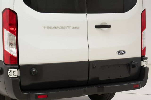 2015 Ford Transit 350 XL 3dr LWB Low Roof Passenger Van w/60/40 S... | Houston, TX | Houston Auto Credit 2015 Ford Transit 350 XL 3dr LWB Low Roof Passenger Van w/60/40 S... | Houston, TX | Houston Auto Credit