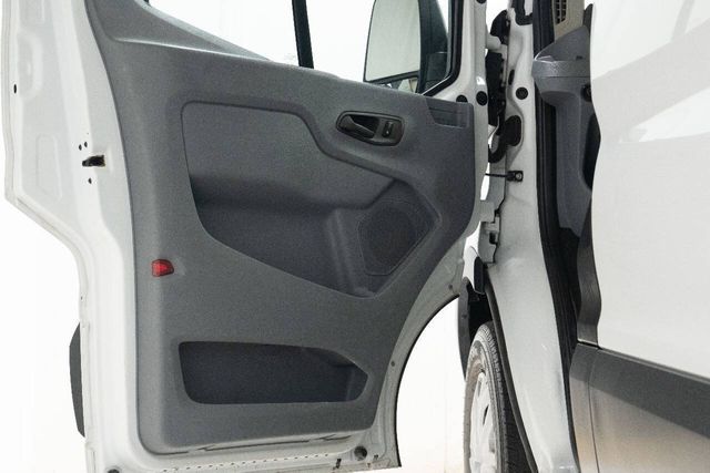 2015 Ford Transit 350 XL 3dr LWB Low Roof Passenger Van w/60/40 S... | Houston, TX | Houston Auto Credit 2015 Ford Transit 350 XL 3dr LWB Low Roof Passenger Van w/60/40 S... | Houston, TX | Houston Auto Credit