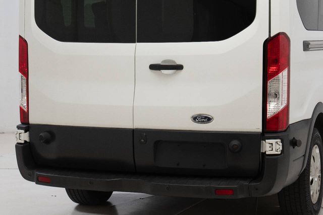 2015 Ford Transit 350 XLT 3dr LWB Medium Roof Passenger Van w/Sli... | Houston, TX | Houston Auto Credit 2015 Ford Transit 350 XLT 3dr LWB Medium Roof Passenger Van w/Sli... | Houston, TX | Houston Auto Credit
