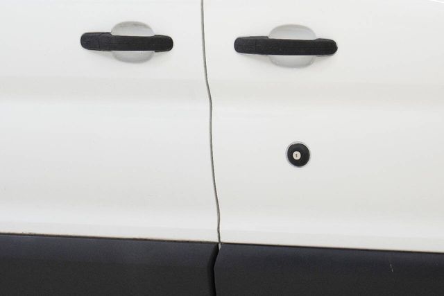 2015 Ford Transit 350 XLT 3dr LWB Medium Roof Passenger Van w/Sli... | Houston, TX | Houston Auto Credit 2015 Ford Transit 350 XLT 3dr LWB Medium Roof Passenger Van w/Sli... | Houston, TX | Houston Auto Credit