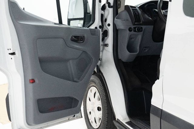 2015 Ford Transit 350 XLT 3dr LWB Medium Roof Passenger Van w/Sli... | Houston, TX | Houston Auto Credit 2015 Ford Transit 350 XLT 3dr LWB Medium Roof Passenger Van w/Sli... | Houston, TX | Houston Auto Credit