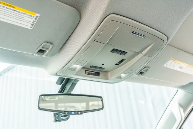 2015 GMC Sierra 1500 SLE CREW CAB RWD W/ UPGRADES / LOW MILES | Austin, TX | Rocky Mountain Truck Stop Austin 2015 GMC Sierra 1500 SLE CREW CAB RWD W/ UPGRADES / LOW MILES | Austin, TX | Rocky Mountain Truck Stop Austin