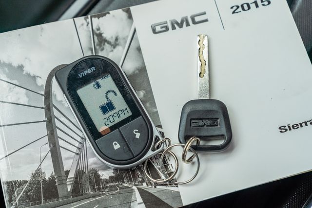 2015 GMC Sierra 1500 SLE CREW CAB RWD W/ UPGRADES / LOW MILES | Austin, TX | Rocky Mountain Truck Stop Austin 2015 GMC Sierra 1500 SLE CREW CAB RWD W/ UPGRADES / LOW MILES | Austin, TX | Rocky Mountain Truck Stop Austin