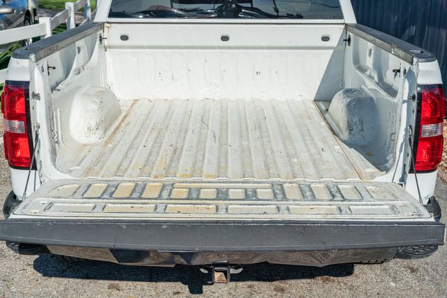 2015 GMC Sierra 1500 SLE CREW CAB 4X4 Z71 / ONE OWNER / CLEAN CARFAX | Austin, TX | Rocky Mountain Truck Stop Austin