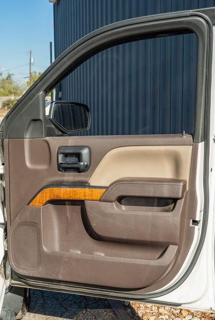 2015 GMC Sierra 1500 SLE CREW CAB 4X4 Z71 / ONE OWNER / CLEAN CARFAX | Austin, TX | Rocky Mountain Truck Stop Austin