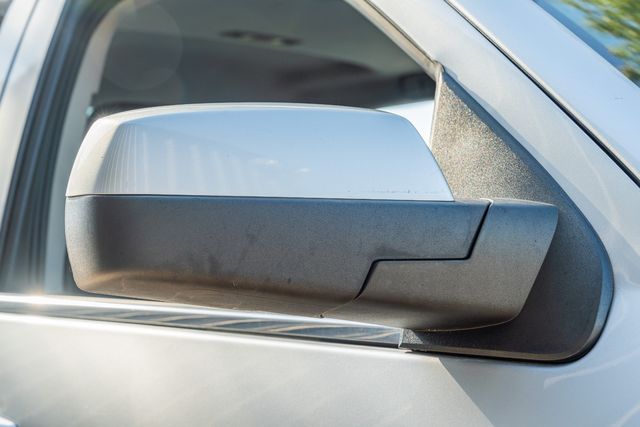 2015 GMC Sierra 2500HD SLE CREW CAB Z71 4X4 / ONE TEXAS OWNER / ALLISON | Austin, TX | Rocky Mountain Truck Stop Austin 2015 GMC Sierra 2500HD SLE CREW CAB Z71 4X4 / ONE TEXAS OWNER / ALLISON | Austin, TX | Rocky Mountain Truck Stop Austin