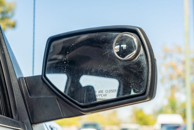 2015 GMC Sierra 2500HD SLE CREW CAB Z71 4X4 / ONE TEXAS OWNER / ALLISON | Austin, TX | Rocky Mountain Truck Stop Austin 2015 GMC Sierra 2500HD SLE CREW CAB Z71 4X4 / ONE TEXAS OWNER / ALLISON | Austin, TX | Rocky Mountain Truck Stop Austin