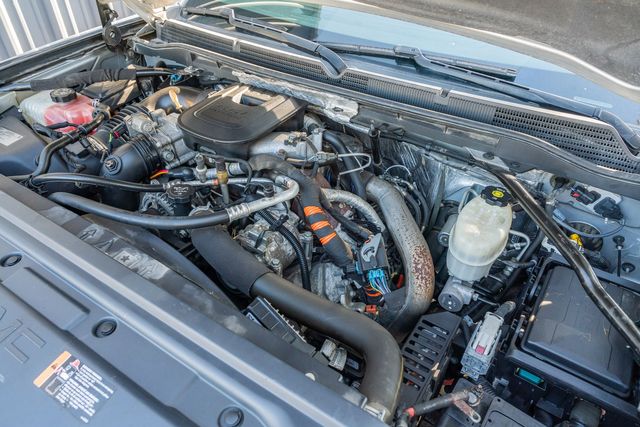 2015 GMC Sierra 2500HD SLE CREW CAB Z71 4X4 / ONE TEXAS OWNER / ALLISON | Dallas, TX | Rocky Mountain Truck Stop Dallas 2015 GMC Sierra 2500HD SLE CREW CAB Z71 4X4 / ONE TEXAS OWNER / ALLISON | Dallas, TX | Rocky Mountain Truck Stop Dallas