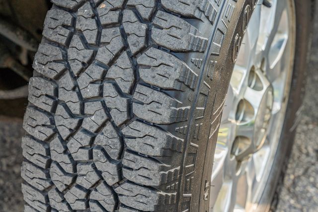 2015 GMC Sierra 2500HD SLE CREW CAB Z71 4X4 / ONE TEXAS OWNER / ALLISON | Dallas, TX | Rocky Mountain Truck Stop Dallas 2015 GMC Sierra 2500HD SLE CREW CAB Z71 4X4 / ONE TEXAS OWNER / ALLISON | Dallas, TX | Rocky Mountain Truck Stop Dallas