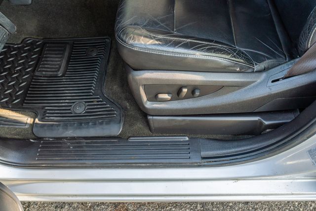 2015 GMC Sierra 2500HD SLE CREW CAB Z71 4X4 / ONE TEXAS OWNER / ALLISON | Dallas, TX | Rocky Mountain Truck Stop Dallas 2015 GMC Sierra 2500HD SLE CREW CAB Z71 4X4 / ONE TEXAS OWNER / ALLISON | Dallas, TX | Rocky Mountain Truck Stop Dallas