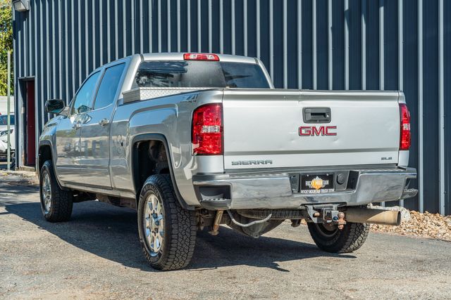 2015 GMC Sierra 2500HD SLE CREW CAB Z71 4X4 / ONE TEXAS OWNER / ALLISON | Austin, TX | Rocky Mountain Truck Stop Austin 2015 GMC Sierra 2500HD SLE CREW CAB Z71 4X4 / ONE TEXAS OWNER / ALLISON | Austin, TX | Rocky Mountain Truck Stop Austin