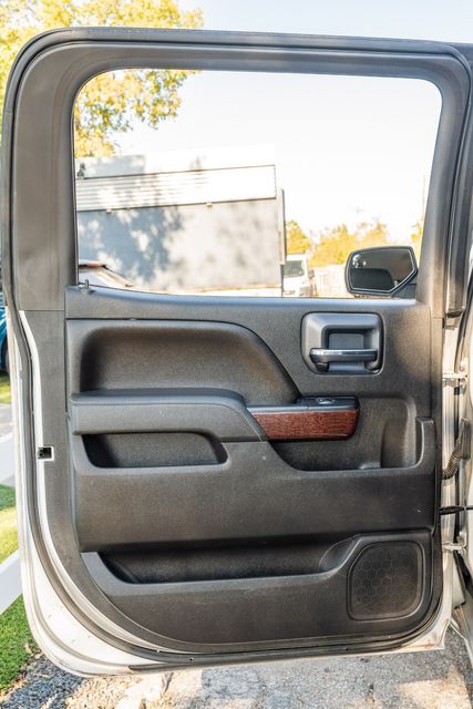 2015 GMC Sierra 2500HD SLE CREW CAB Z71 4X4 / ONE TEXAS OWNER / ALLISON | Dallas, TX | Rocky Mountain Truck Stop Dallas 2015 GMC Sierra 2500HD SLE CREW CAB Z71 4X4 / ONE TEXAS OWNER / ALLISON | Dallas, TX | Rocky Mountain Truck Stop Dallas