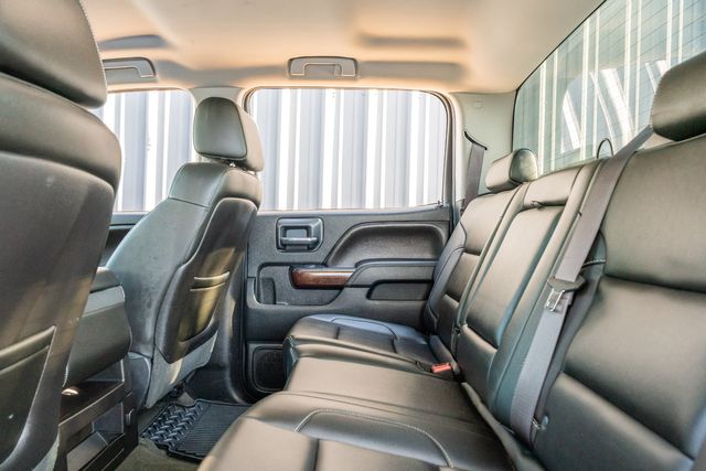 2015 GMC Sierra 2500HD SLE CREW CAB Z71 4X4 / ONE TEXAS OWNER / ALLISON | Dallas, TX | Rocky Mountain Truck Stop Dallas 2015 GMC Sierra 2500HD SLE CREW CAB Z71 4X4 / ONE TEXAS OWNER / ALLISON | Dallas, TX | Rocky Mountain Truck Stop Dallas