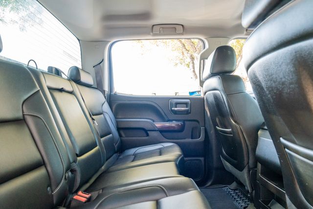 2015 GMC Sierra 2500HD SLE CREW CAB Z71 4X4 / ONE TEXAS OWNER / ALLISON | Austin, TX | Rocky Mountain Truck Stop Austin 2015 GMC Sierra 2500HD SLE CREW CAB Z71 4X4 / ONE TEXAS OWNER / ALLISON | Austin, TX | Rocky Mountain Truck Stop Austin