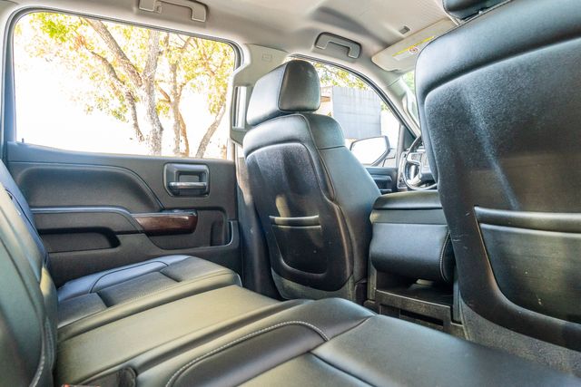 2015 GMC Sierra 2500HD SLE CREW CAB Z71 4X4 / ONE TEXAS OWNER / ALLISON | Austin, TX | Rocky Mountain Truck Stop Austin 2015 GMC Sierra 2500HD SLE CREW CAB Z71 4X4 / ONE TEXAS OWNER / ALLISON | Austin, TX | Rocky Mountain Truck Stop Austin