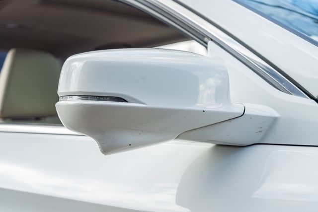 2015 Honda Accord EX-L V6 / LUXURY / LOADED / LOW MILES | Austin, TX | Rocky Mountain Truck Stop Austin