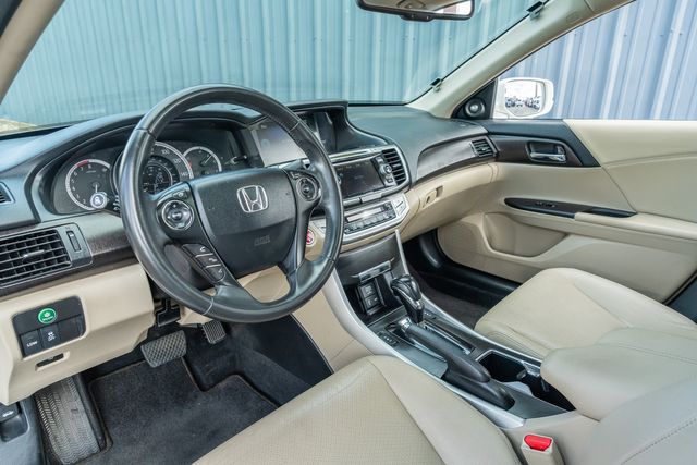 2015 Honda Accord EX-L V6 / LUXURY / LOADED / LOW MILES | Austin, TX | Rocky Mountain Truck Stop Austin 2015 Honda Accord EX-L V6 / LUXURY / LOADED / LOW MILES | Austin, TX | Rocky Mountain Truck Stop Austin