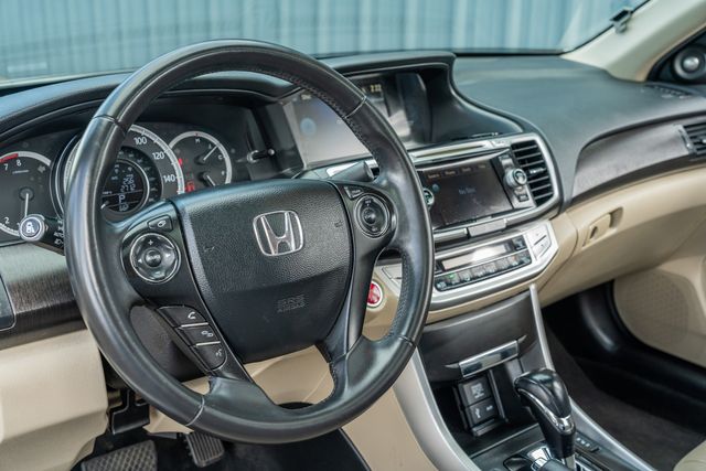 2015 Honda Accord EX-L V6 / LUXURY / LOADED / LOW MILES | Austin, TX | Rocky Mountain Truck Stop Austin 2015 Honda Accord EX-L V6 / LUXURY / LOADED / LOW MILES | Austin, TX | Rocky Mountain Truck Stop Austin