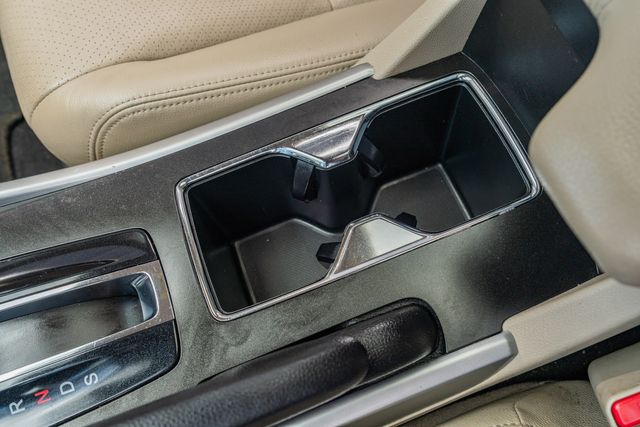 2015 Honda Accord EX-L V6 / LUXURY / LOADED / LOW MILES | Austin, TX | Rocky Mountain Truck Stop Austin